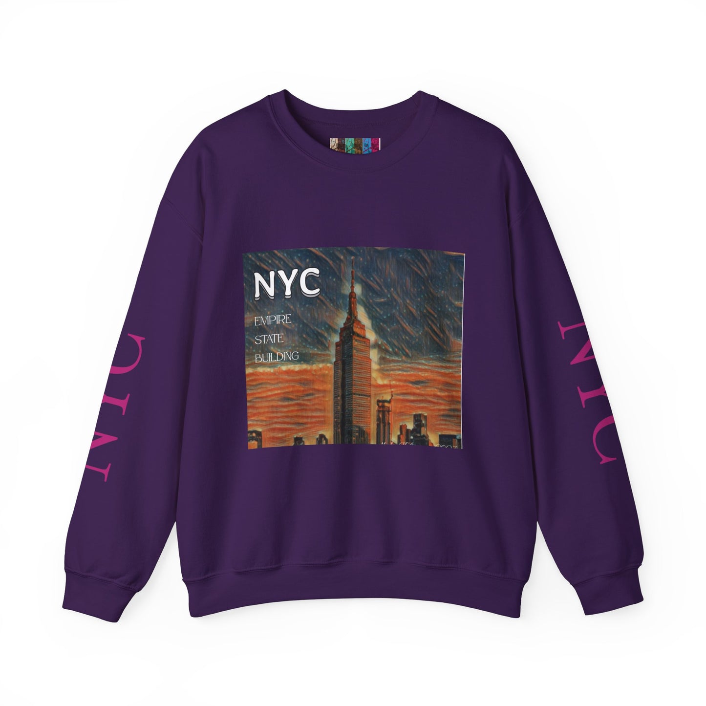 Sweatshirt with "NYC Empire State Building".