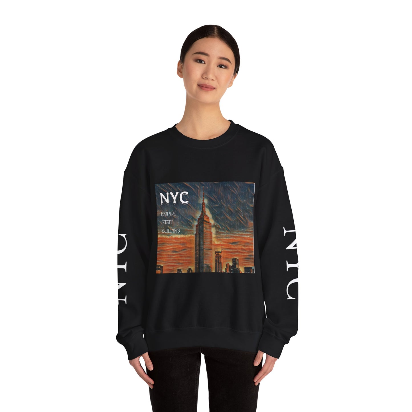 Sweatshirt with "NYC Empire State Building".